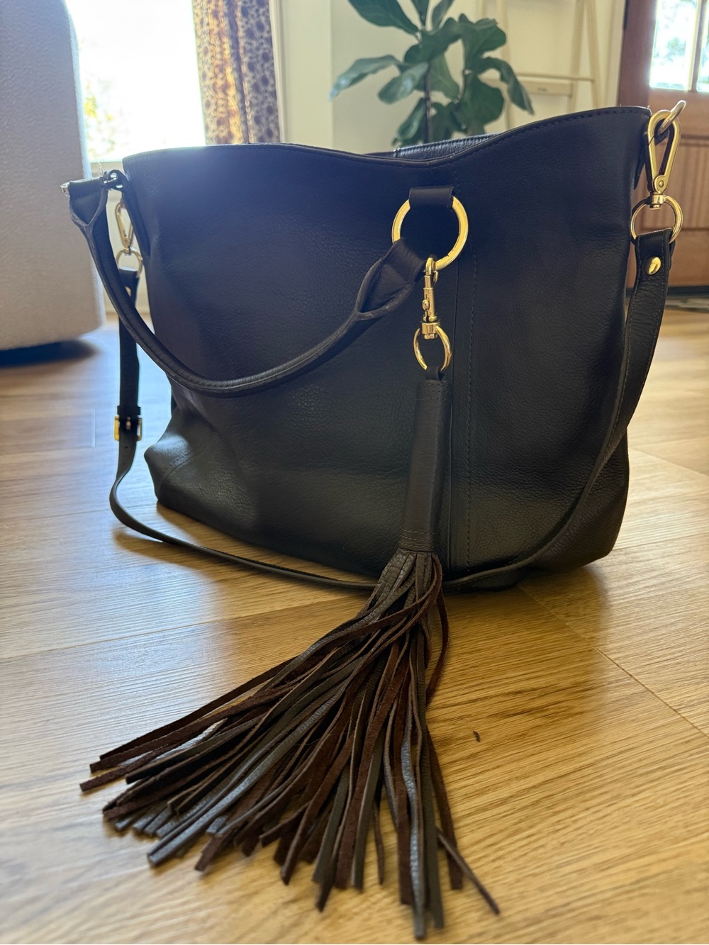 G.I.L.I. Roma 2 Brown Genuine Leather Large Tote Satchel Tassel A239484